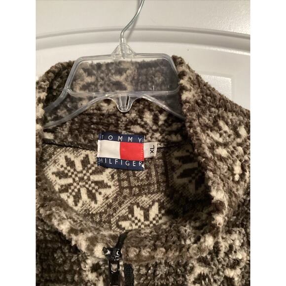 Tommy Hilfiger Lambswool Brown Pullover Sweater Men's XL - Picture 2 of 3